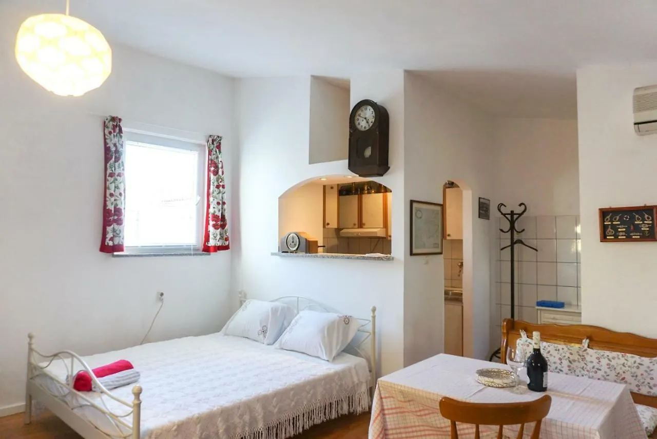 Sonja Apartment Premantura